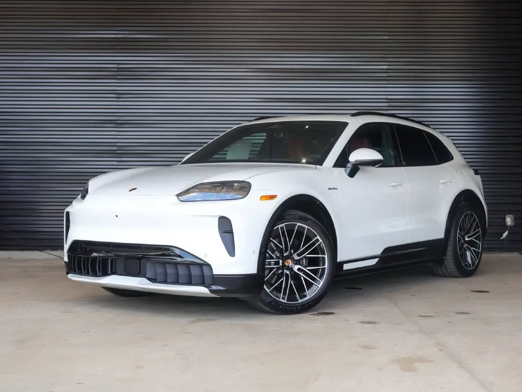 2026 Porsche Cayenne Electric - Image 1