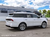2027 Lincoln Navigator - Preview 6