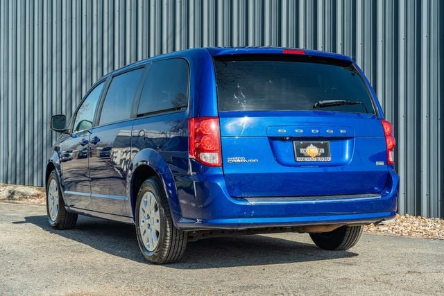 2018 Dodge Grand Caravan - Image 2