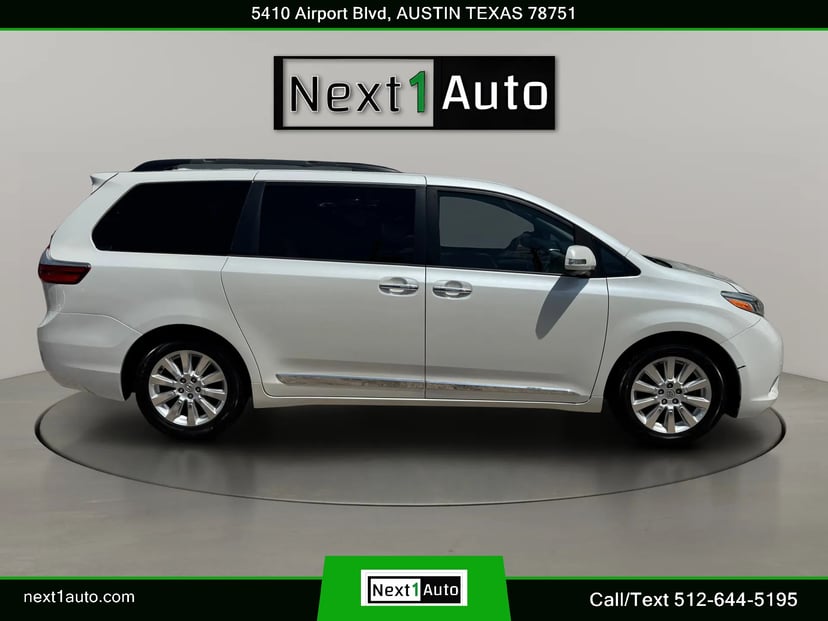 2016 Toyota Sienna - Image 1