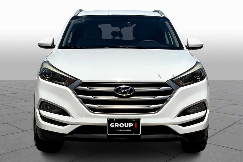 2017 Hyundai Tucson - Image 2