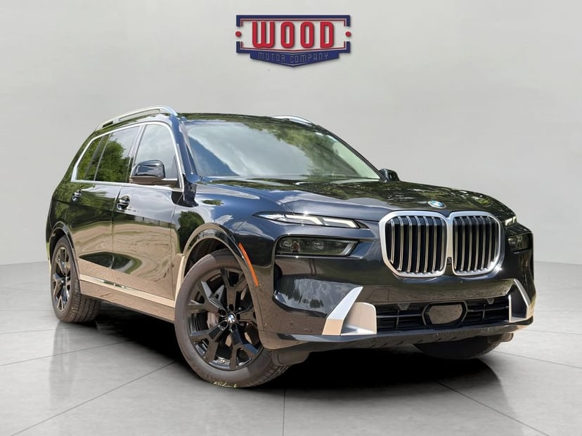 2023 BMW X7 - Image 1