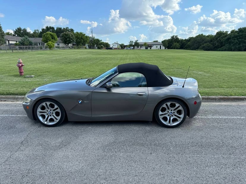 2005 BMW Z4 - Image 2
