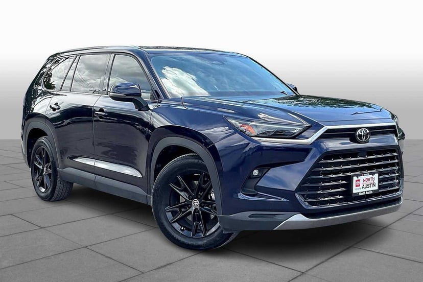 2024 Toyota Grand Highlander - Image 2
