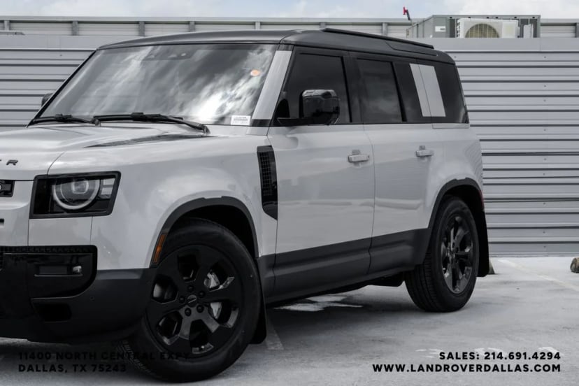 2026 Land Rover Defender - Image 2