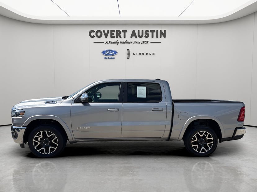 2025 Dodge 1500 - Image 3