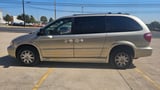 2005 Chrysler Town And Country - Preview 5