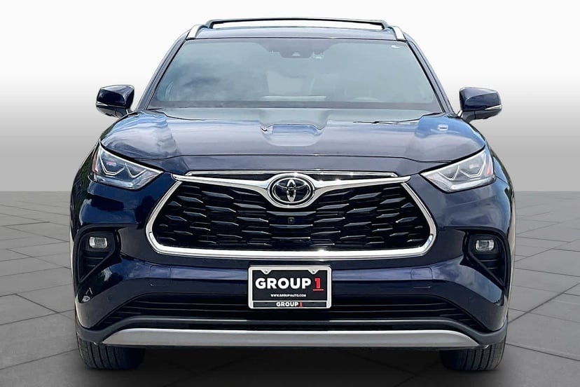 2026 Toyota Highlander - Image 3