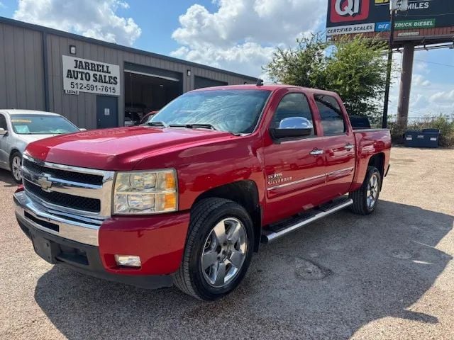 2011 Chevrolet Silverado 1500 - Image 1
