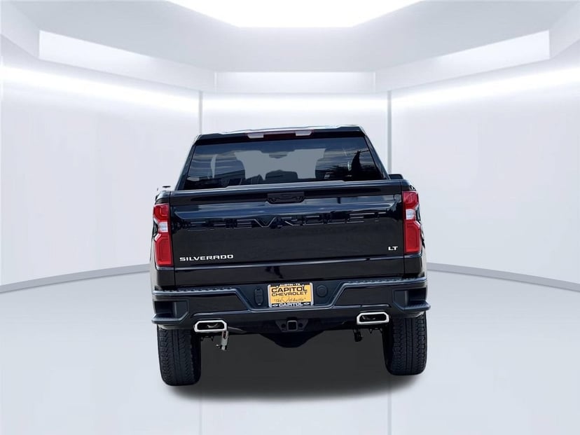 2026 Chevrolet Silverado 1500 - Image 2