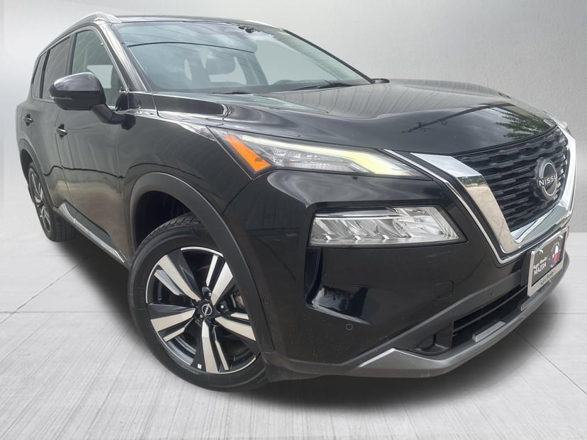2023 Nissan Rogue - Image 3