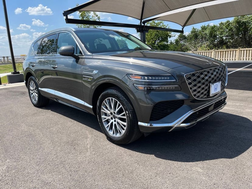 2025 Genesis GV80 - Image 2