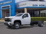 2026 Chevrolet Silverado 3500 HD - Preview 2