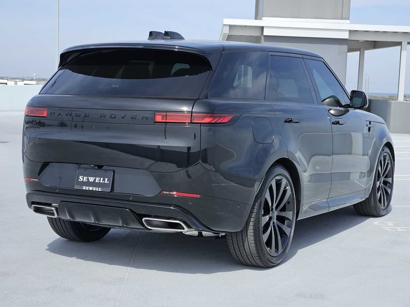2026 Land Rover Range Rover Sport - Image 2