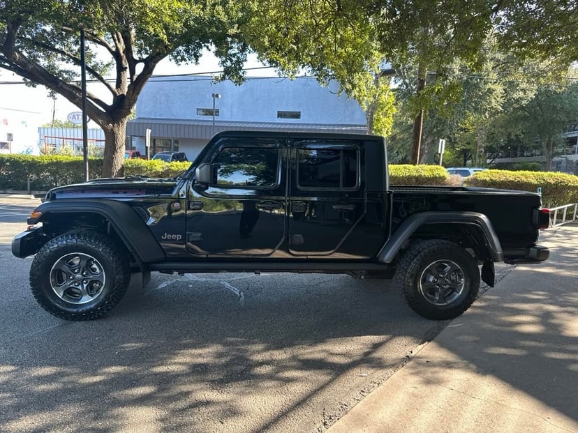 2023 Jeep Gladiator - Image 2
