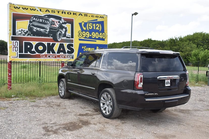 2017 GMC Yukon XL - Image 3