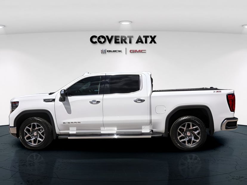 2025 GMC Sierra - Image 2
