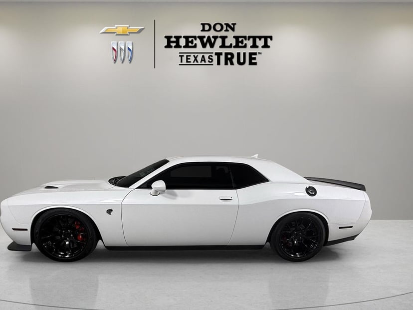 2016 Dodge Challenger - Image 2