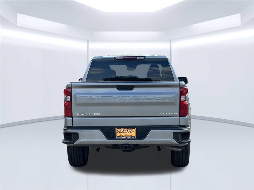 2026 Chevrolet Silverado 1500 - Image 3