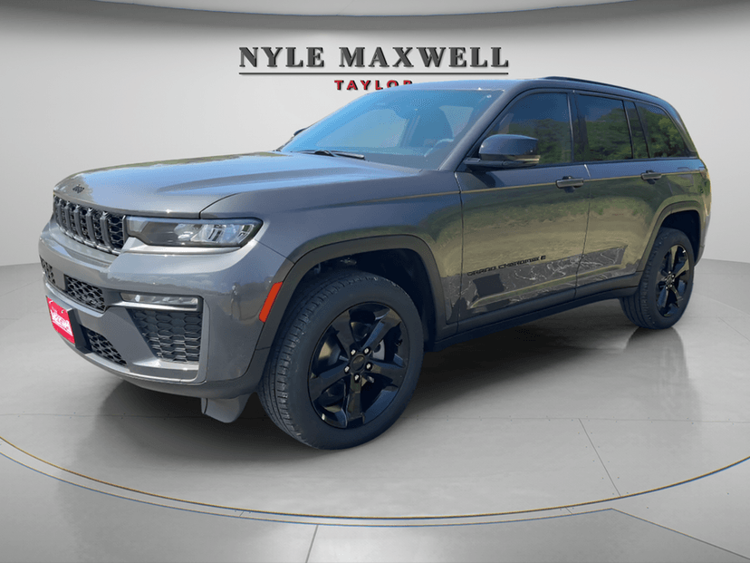 2026 Jeep Grand Cherokee - Image 1