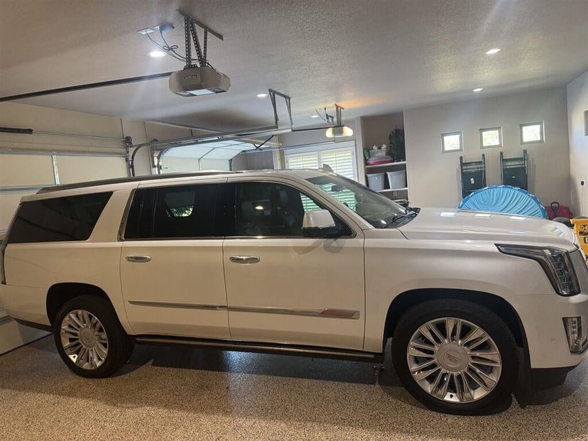 2020 Cadillac Escalade ESV - Image 2