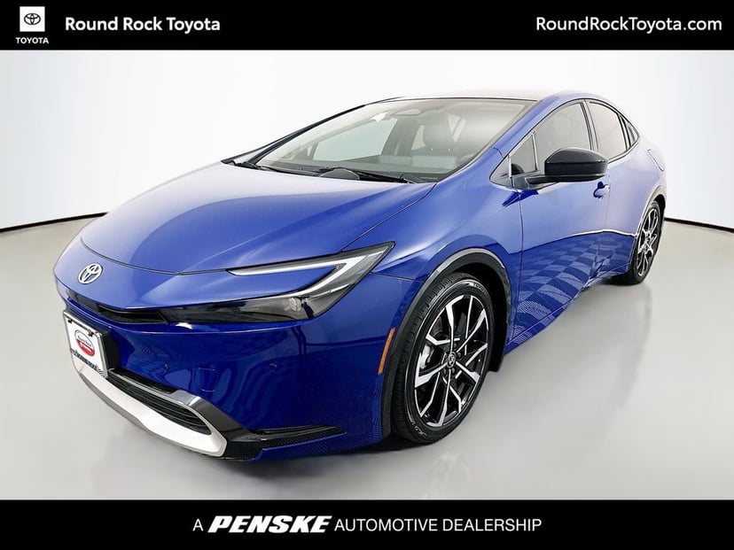 2025 Toyota Prius Prime - Image 2
