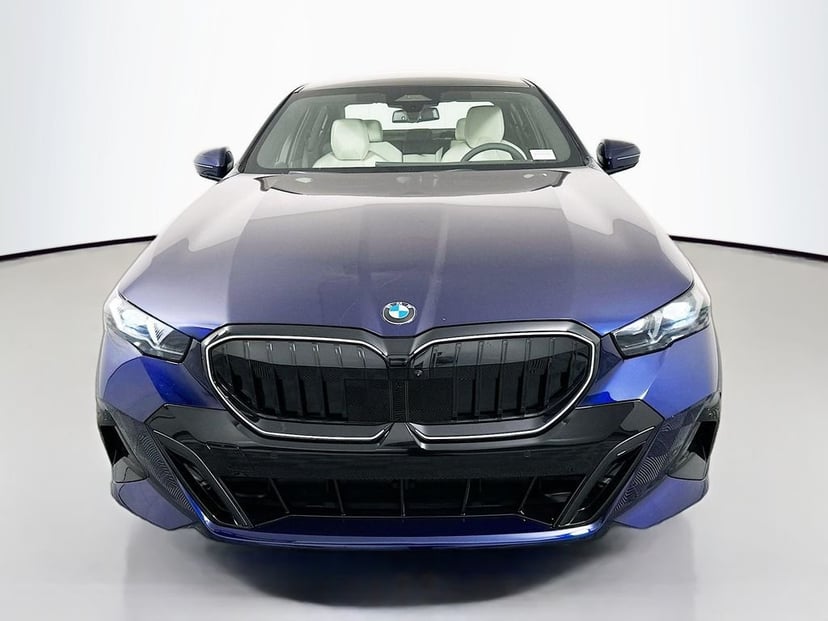 2026 BMW 5-series - Image 3