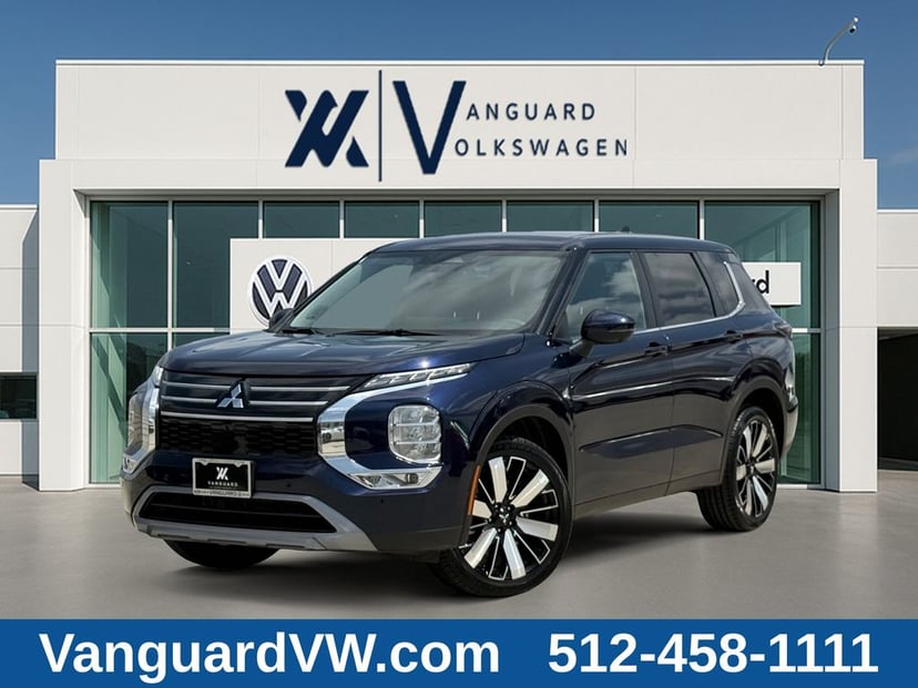 2025 Mitsubishi Outlander - Image 1