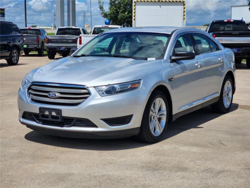 2019 Ford Taurus - Image 1