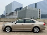 2016 Volkswagen Passat - Preview 7