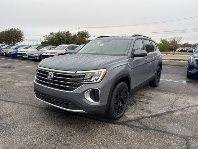 2026 Volkswagen Atlas - Image 1