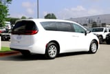 2027 Chrysler Pacifica - Preview 5