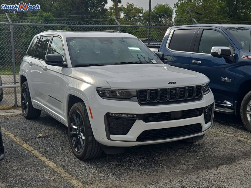 2026 Jeep Grand Cherokee - Image 1