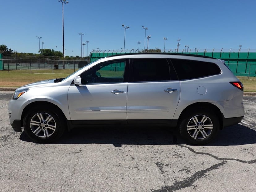 2015 Chevrolet Traverse - Image 2