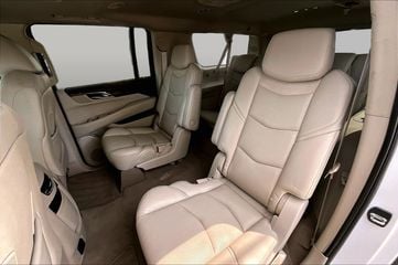 2019 Cadillac Escalade ESV - Image 2