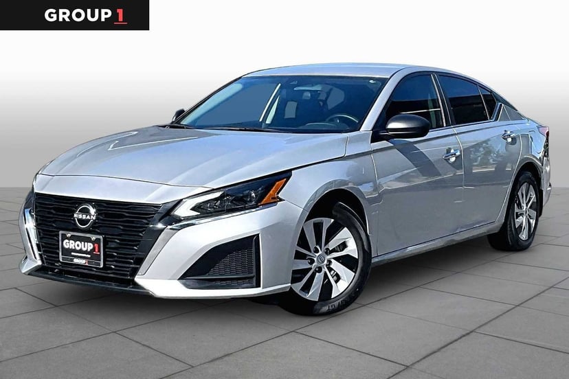 2024 Nissan Altima - Image 1