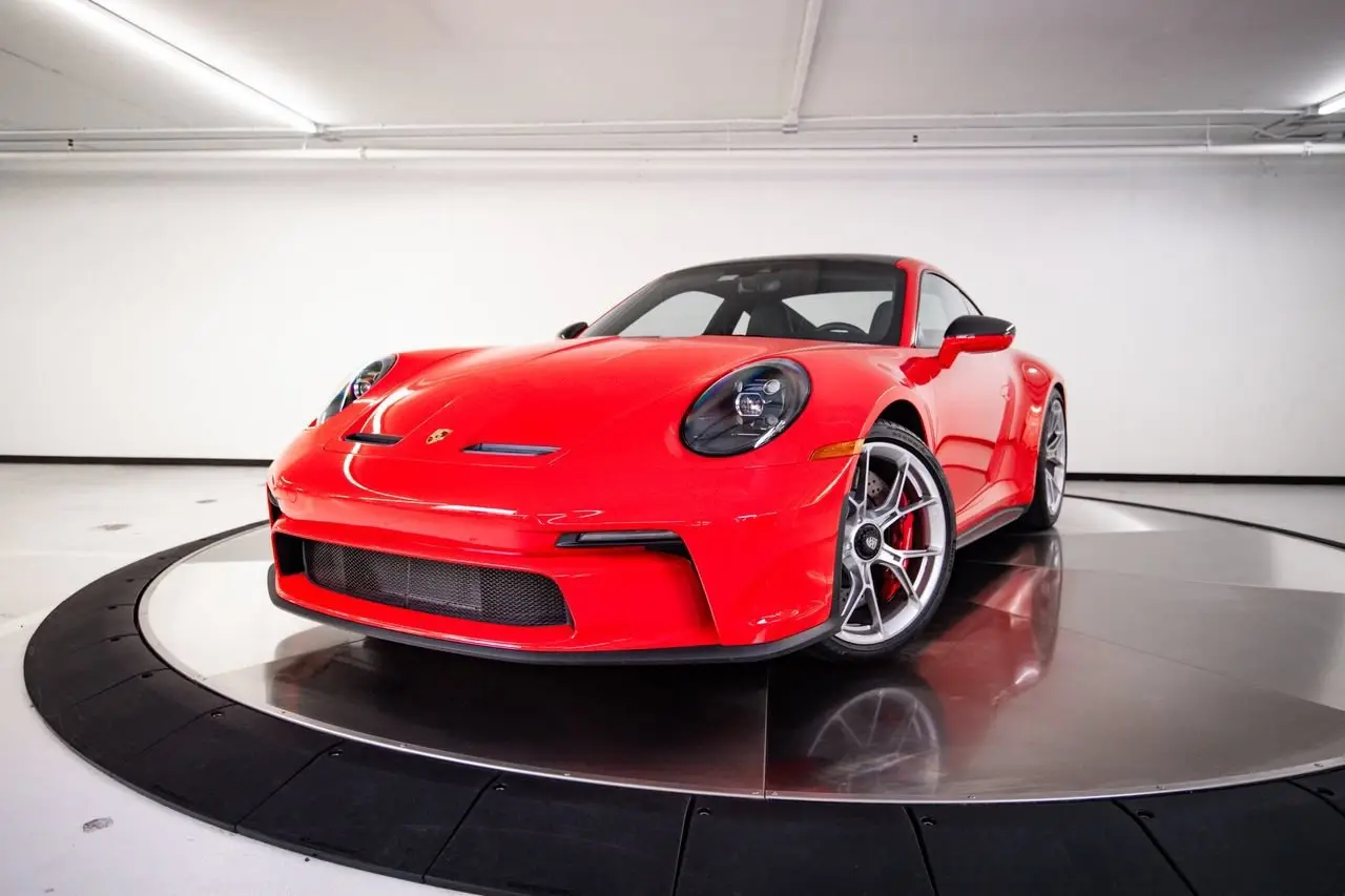 2022 Porsche 911 - Image 1