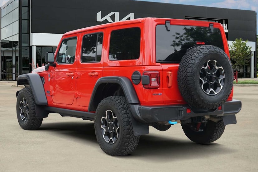 2021 Jeep Wrangler - Image 3