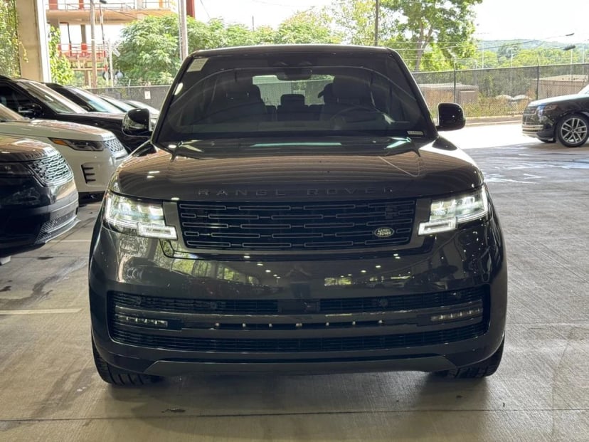 2026 Land Rover Range Rover - Image 3
