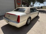 2009 Cadillac DTS - Preview 12