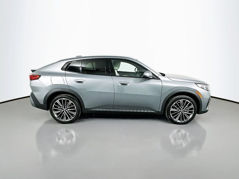 2026 BMW X2 - Image 3