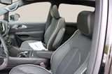 2027 Chrysler Pacifica - Preview 12