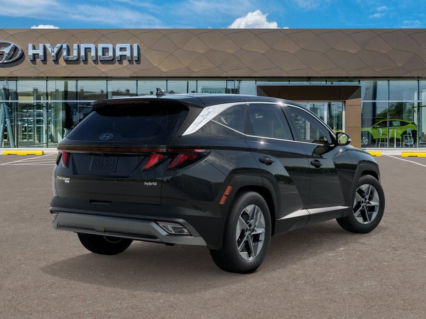 2026 Hyundai Tucson Hybrid - Image 3