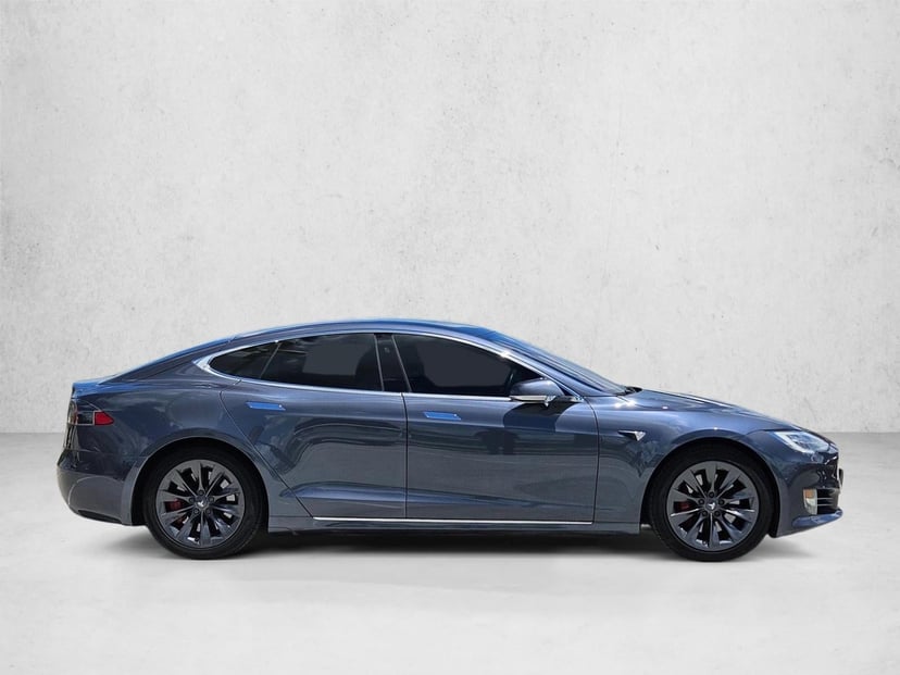 2020 Tesla Model S - Image 3