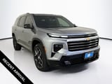 2025 Chevrolet Traverse - Preview 2