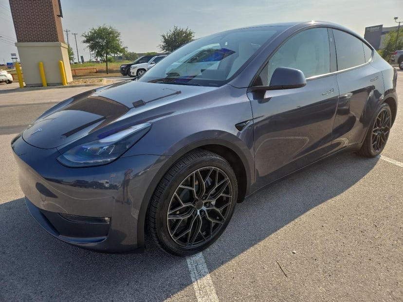 2023 Tesla Model Y - Image 3