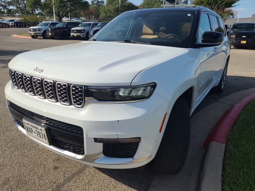 2023 Jeep Grand Cherokee L - Image 2