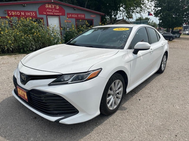 2019 Toyota Camry - Image 2