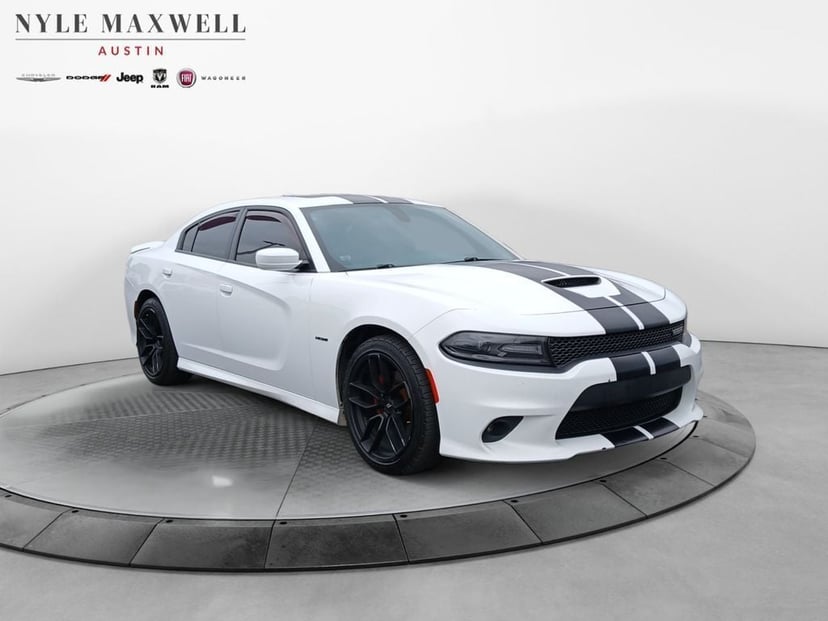 2019 Dodge Charger - Image 1