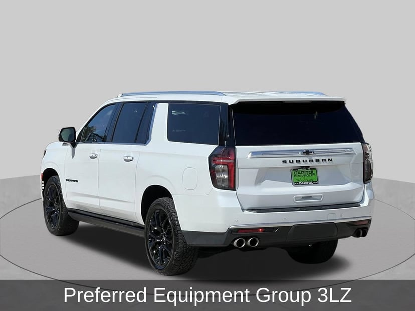 2023 Chevrolet Suburban - Image 3
